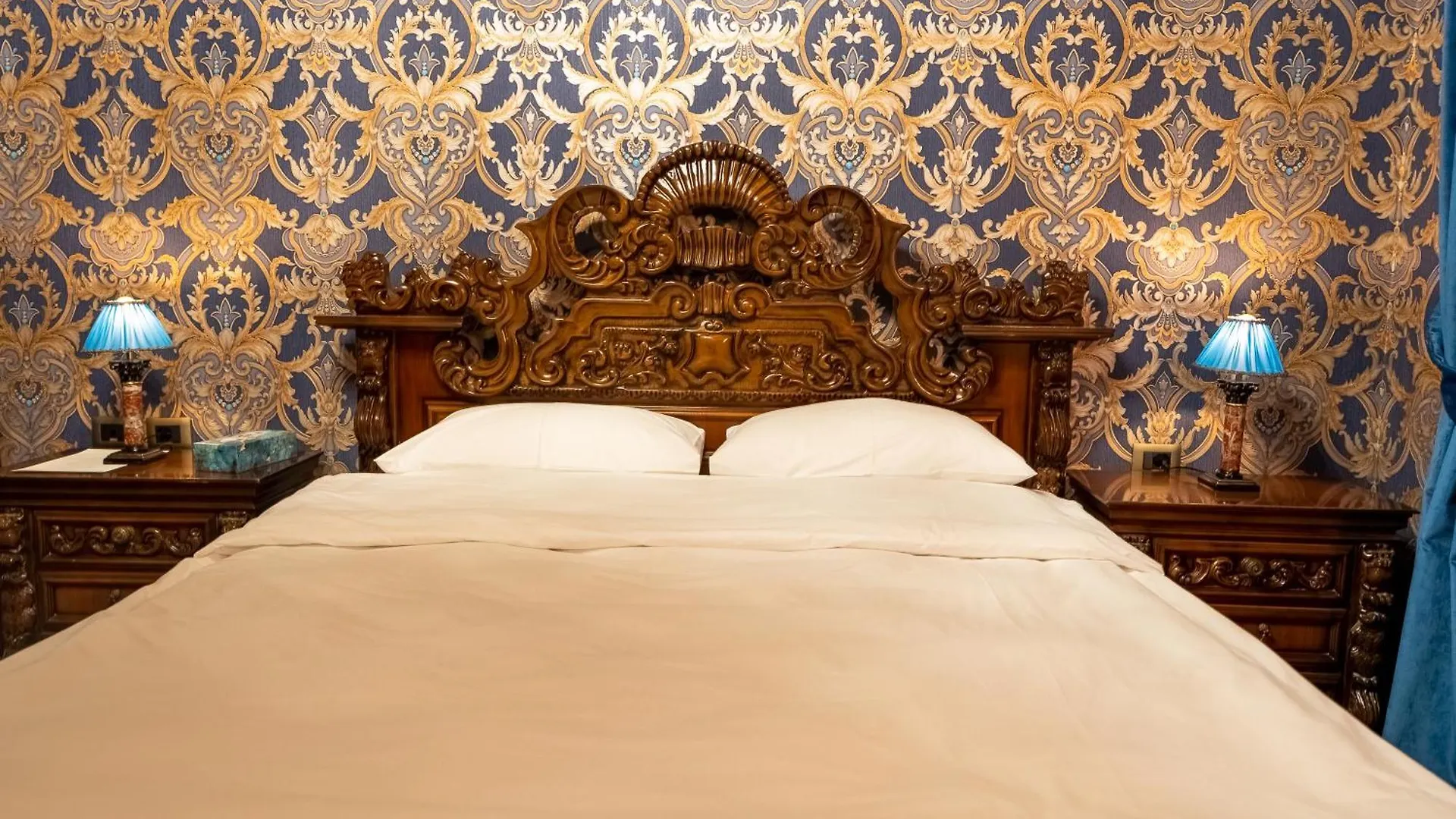 Castle Boutique Hotel Tirana