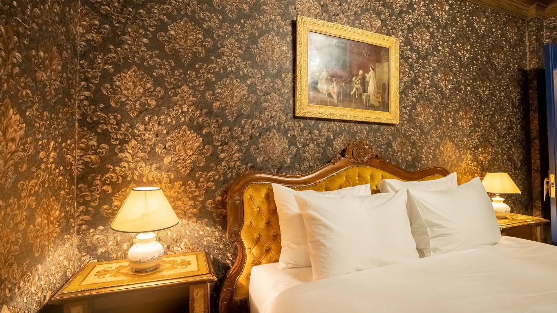 Castle Boutique Hotel Tirana 0*,