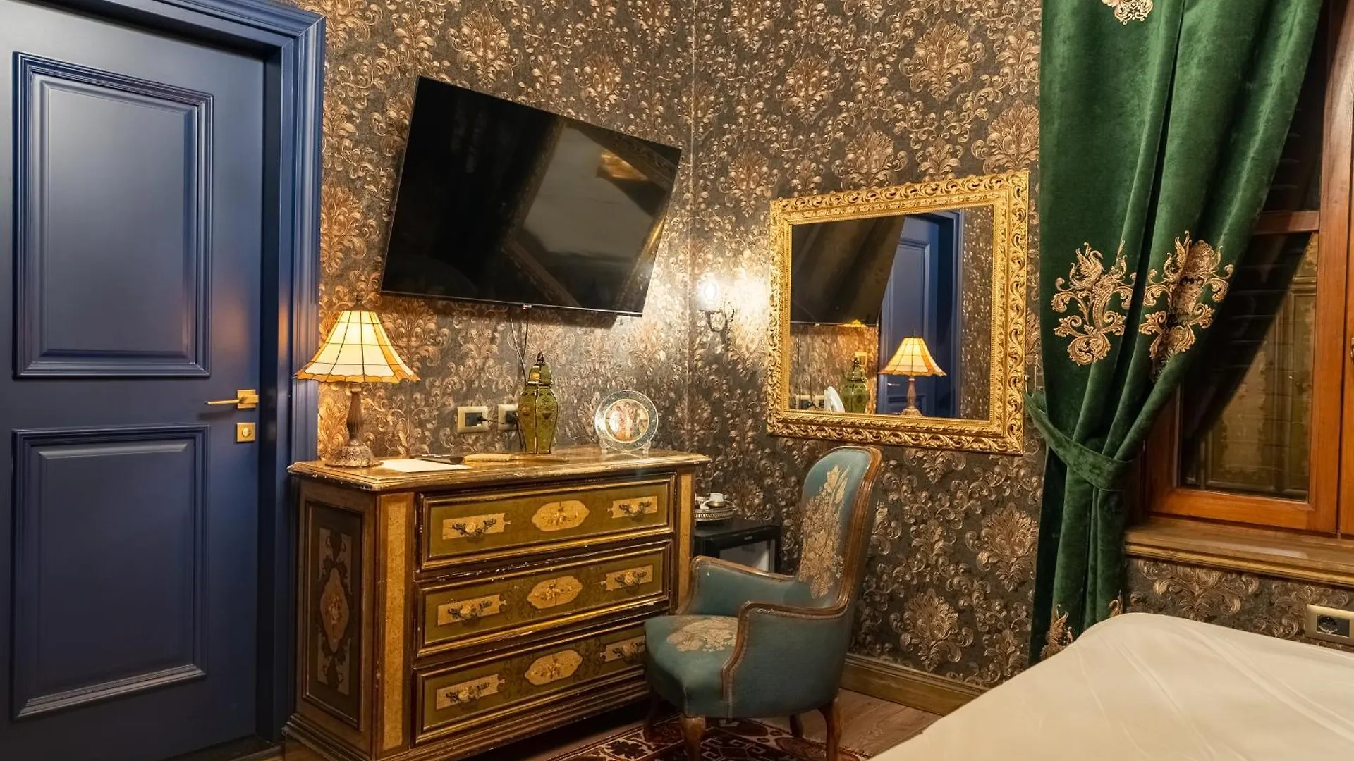 Castle Boutique Hotel Tirana Albania