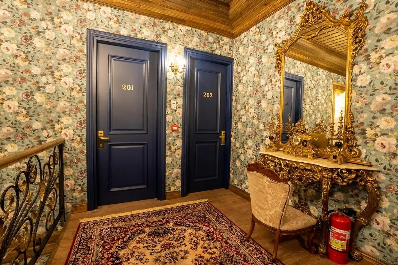 Castle Boutique Hotel Tirana 0*,