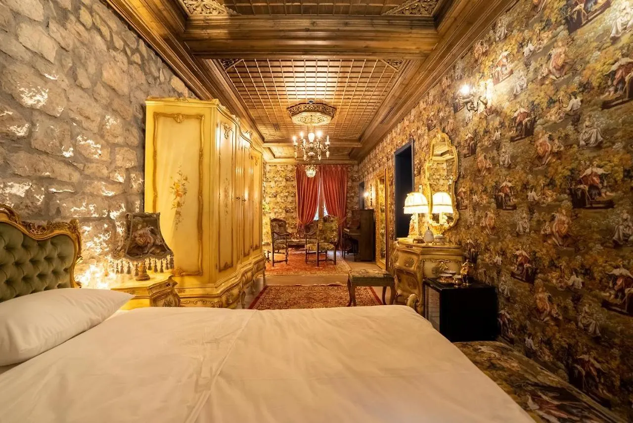 Castle Boutique Hotel Tirana